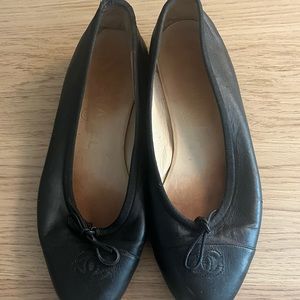 Chanel ballet pumps 37